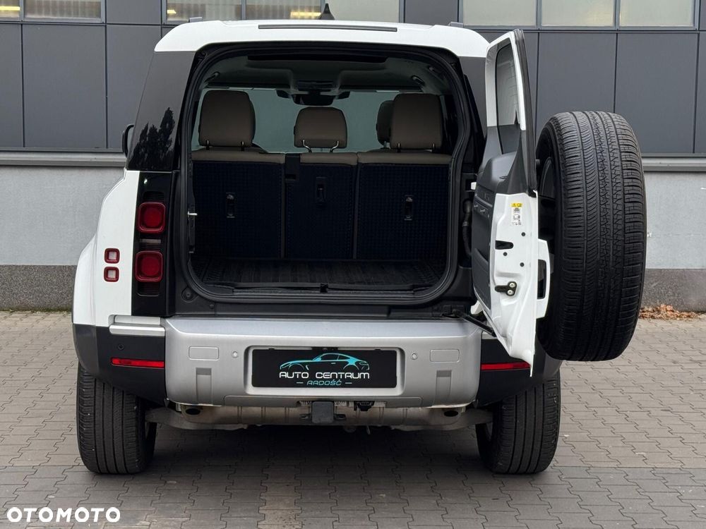 Land Rover Defender 2.0 P300 S - 11