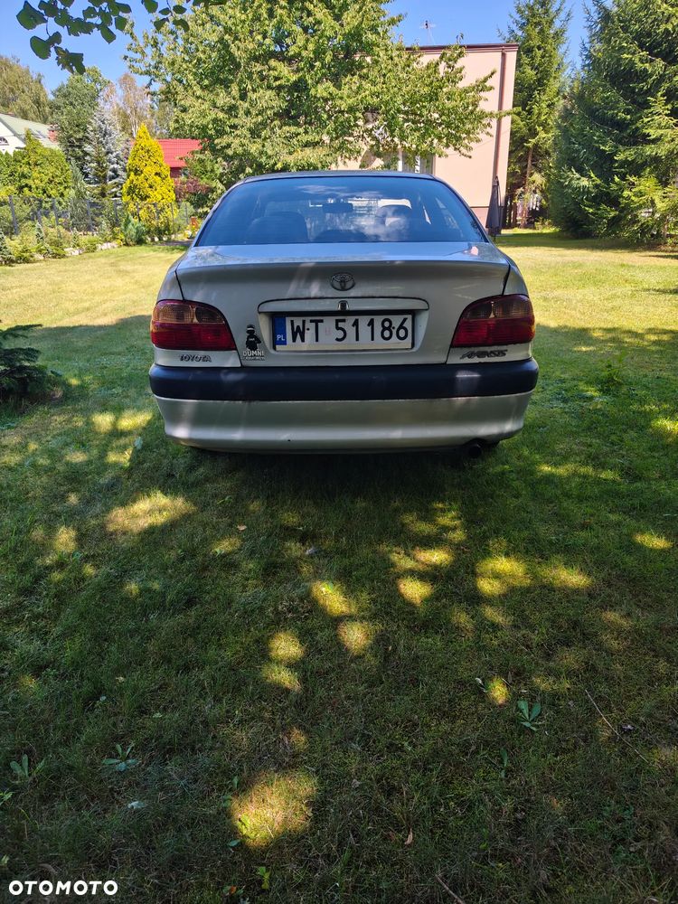 Toyota Avensis 2.0 VVT-i Sol - 2
