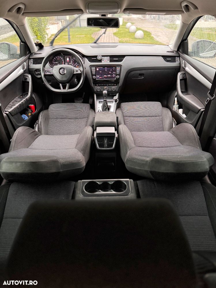 Skoda Octavia 1.6 TDI DSG Ambition - 8