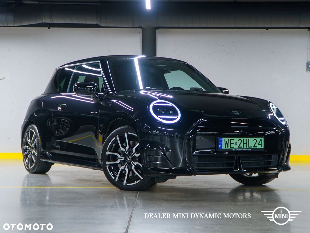 MINI Cooper SE John Works Trim - 4
