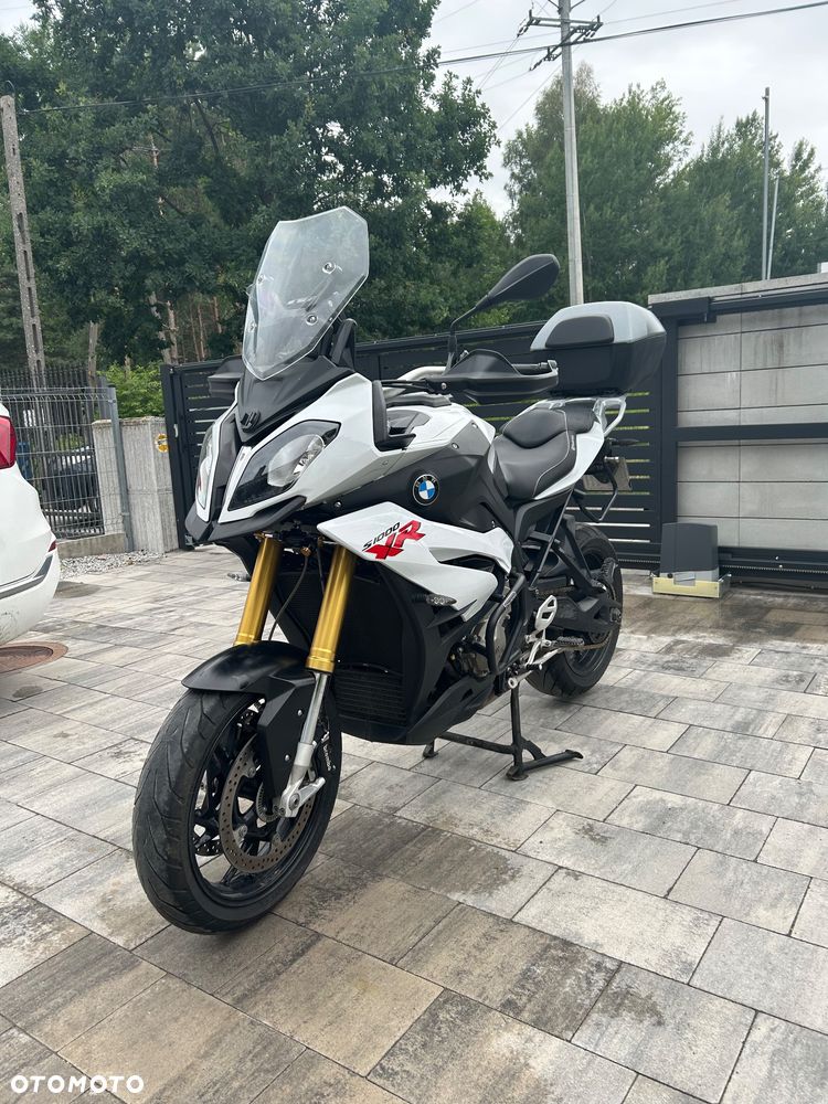 BMW XR - 10