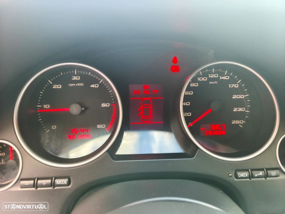 SEAT Exeo 2.0 TDI Sport - 6