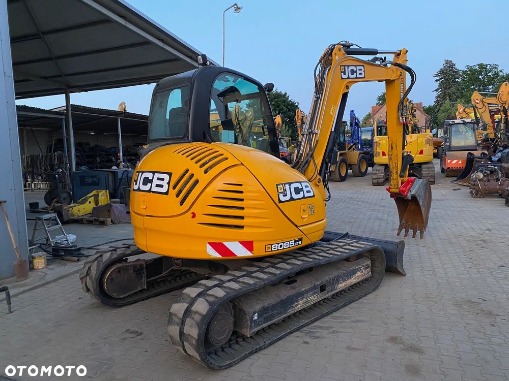 JCB 8085 ZTS, 2 ŁYŻKI, KRÓTKI TYŁ, Z NIEMIEC, WSZYSTKIE LINIE HYDRAULICZNE, - 6