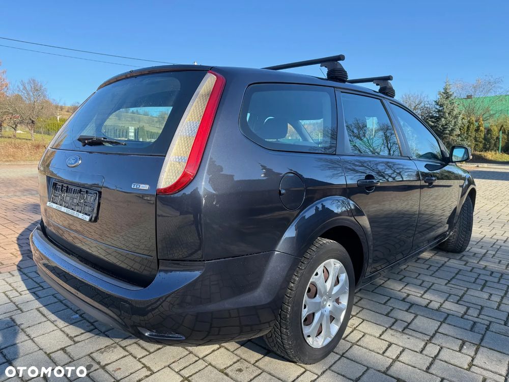 Ford Focus Turnier 1.6 TDCi Style - 4