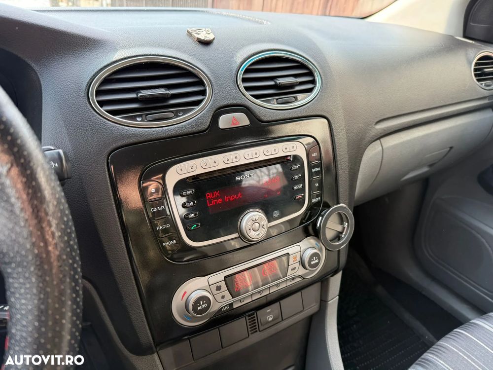 Ford Focus 1.8 TDCI Trend - 10