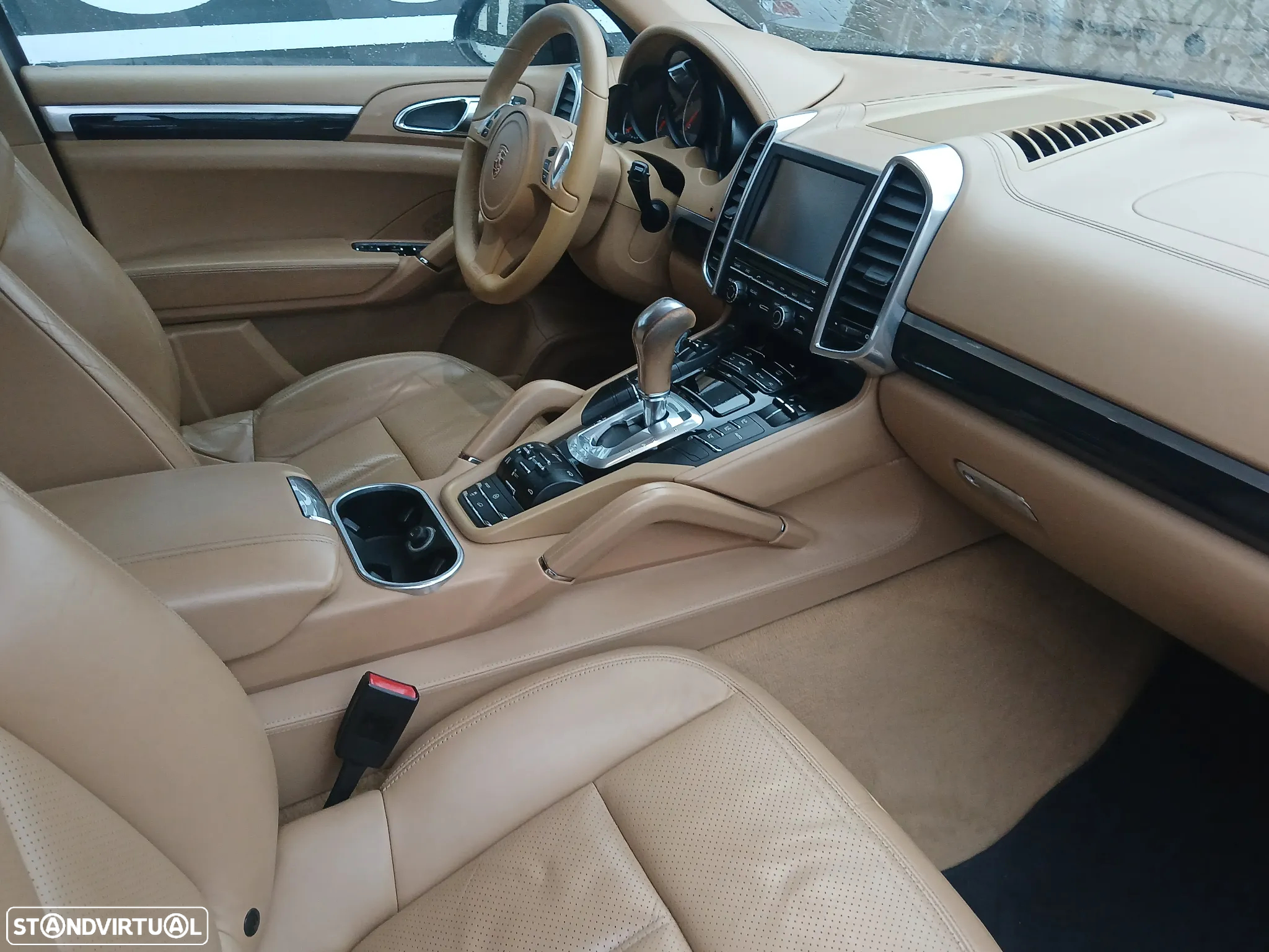 Porsche Cayenne - 25