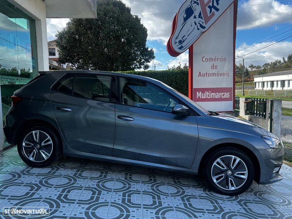 Skoda Fabia 1.0 MPI First Edition - 27