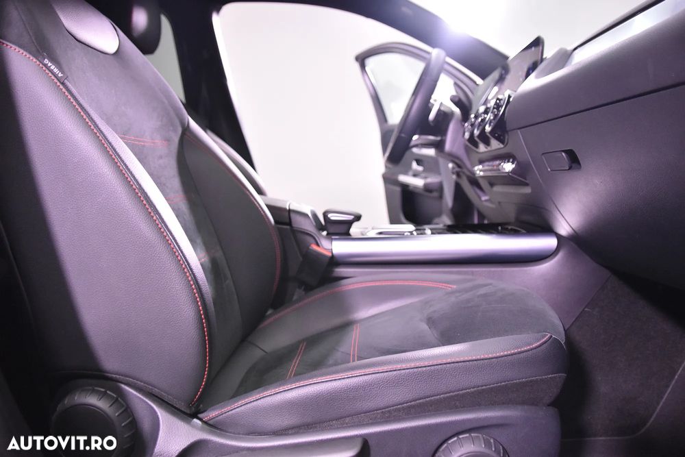 Mercedes-Benz GLA 250 e - 12