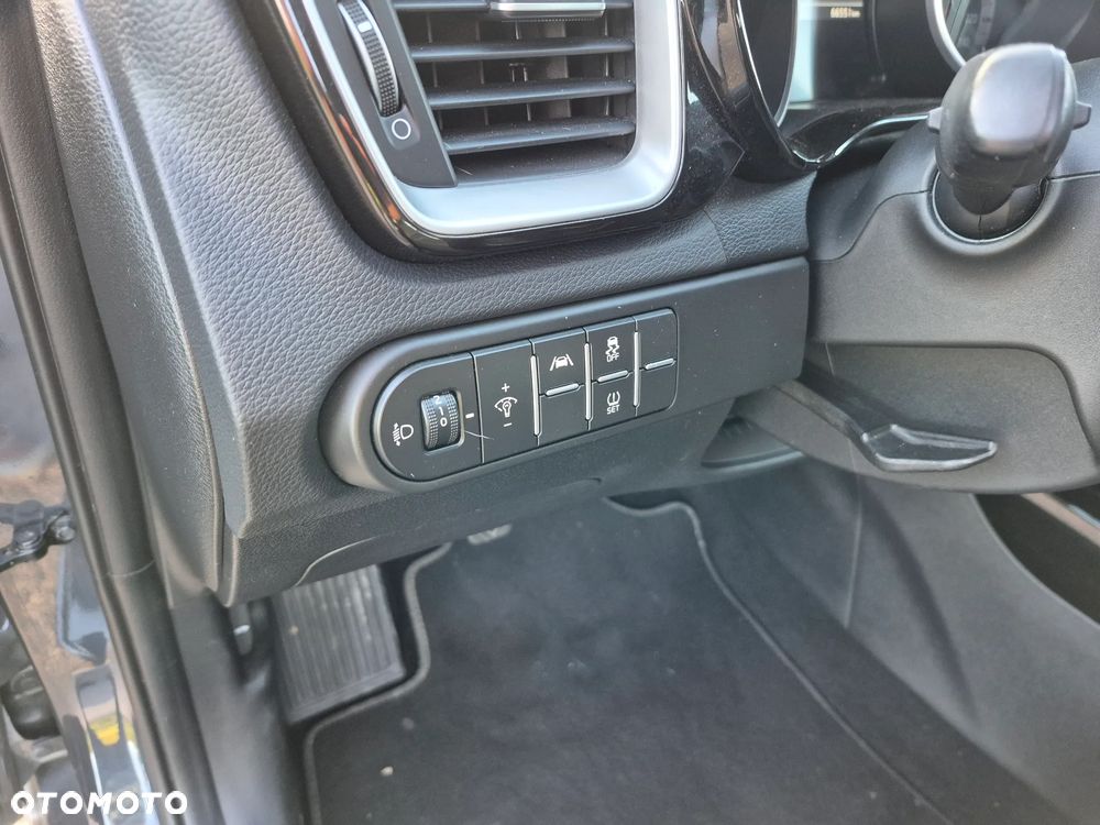 Kia Ceed - 21