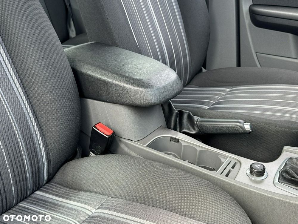 Ford Focus - 33