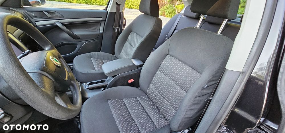 Skoda Octavia 1.6 - 18