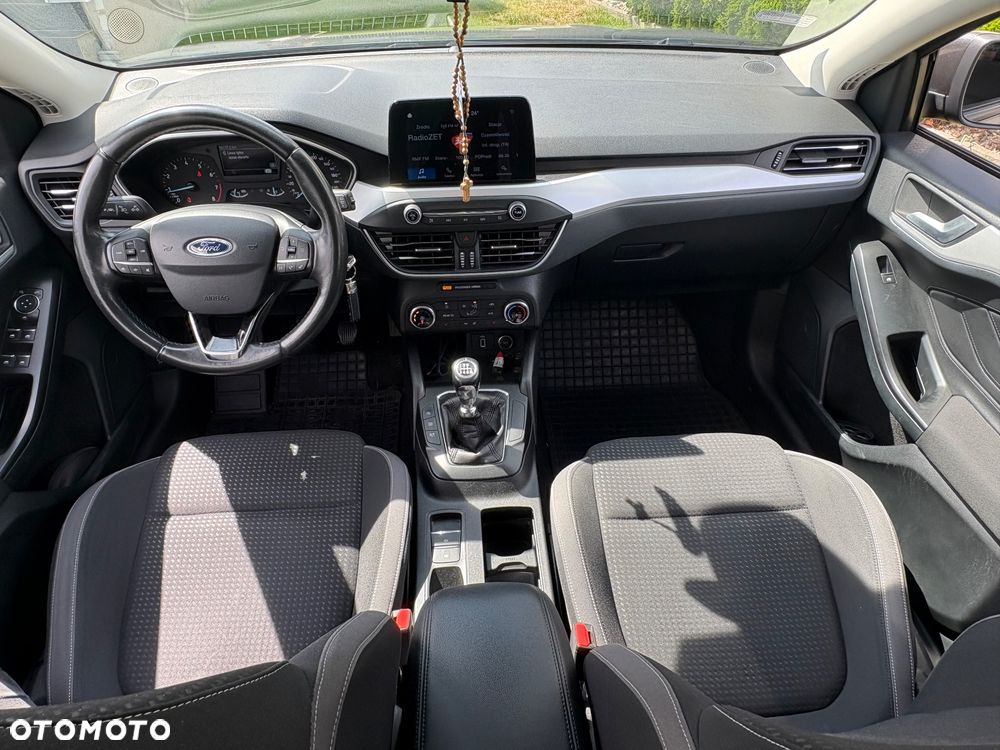 Ford Focus 1.0 EcoBoost Titanium - 18