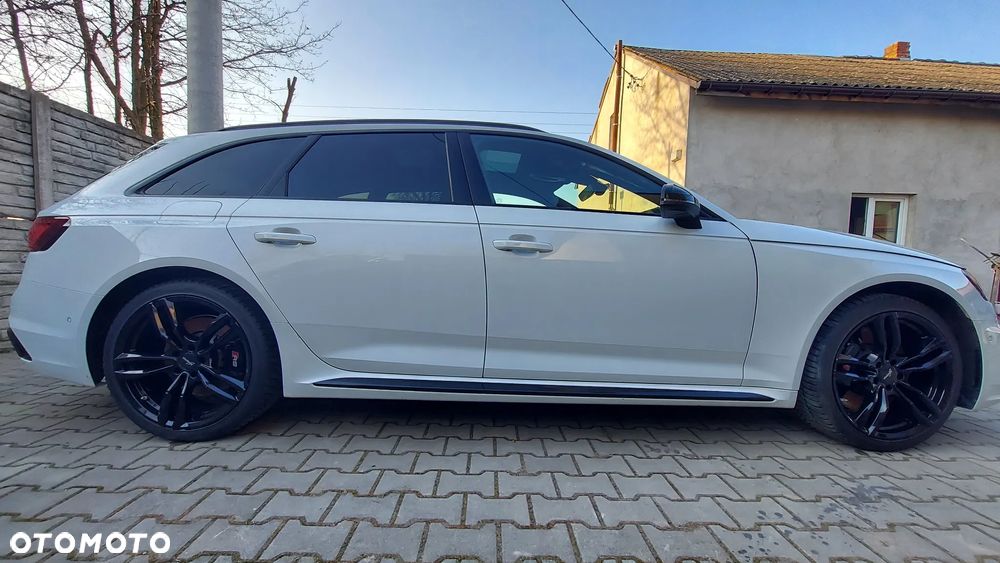 Audi RS4 Avant Avant quattro tiptronic - 2