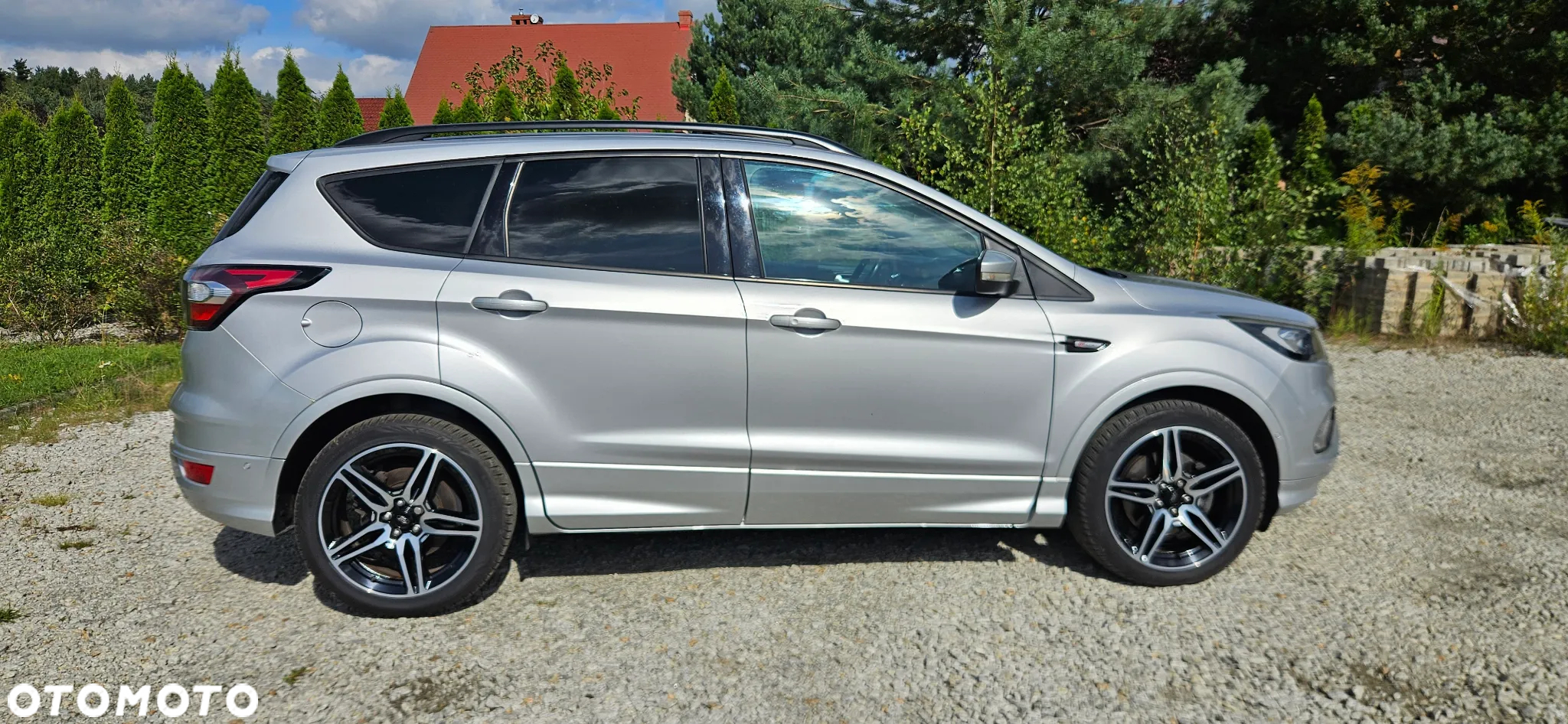 Ford Kuga 2.0 TDCi 2x4 ST-Line - 4