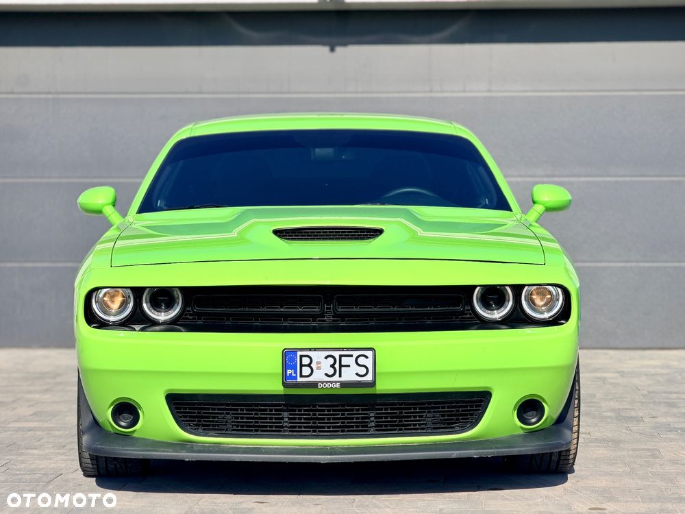 Dodge Challenger 5.7 R/T - 24