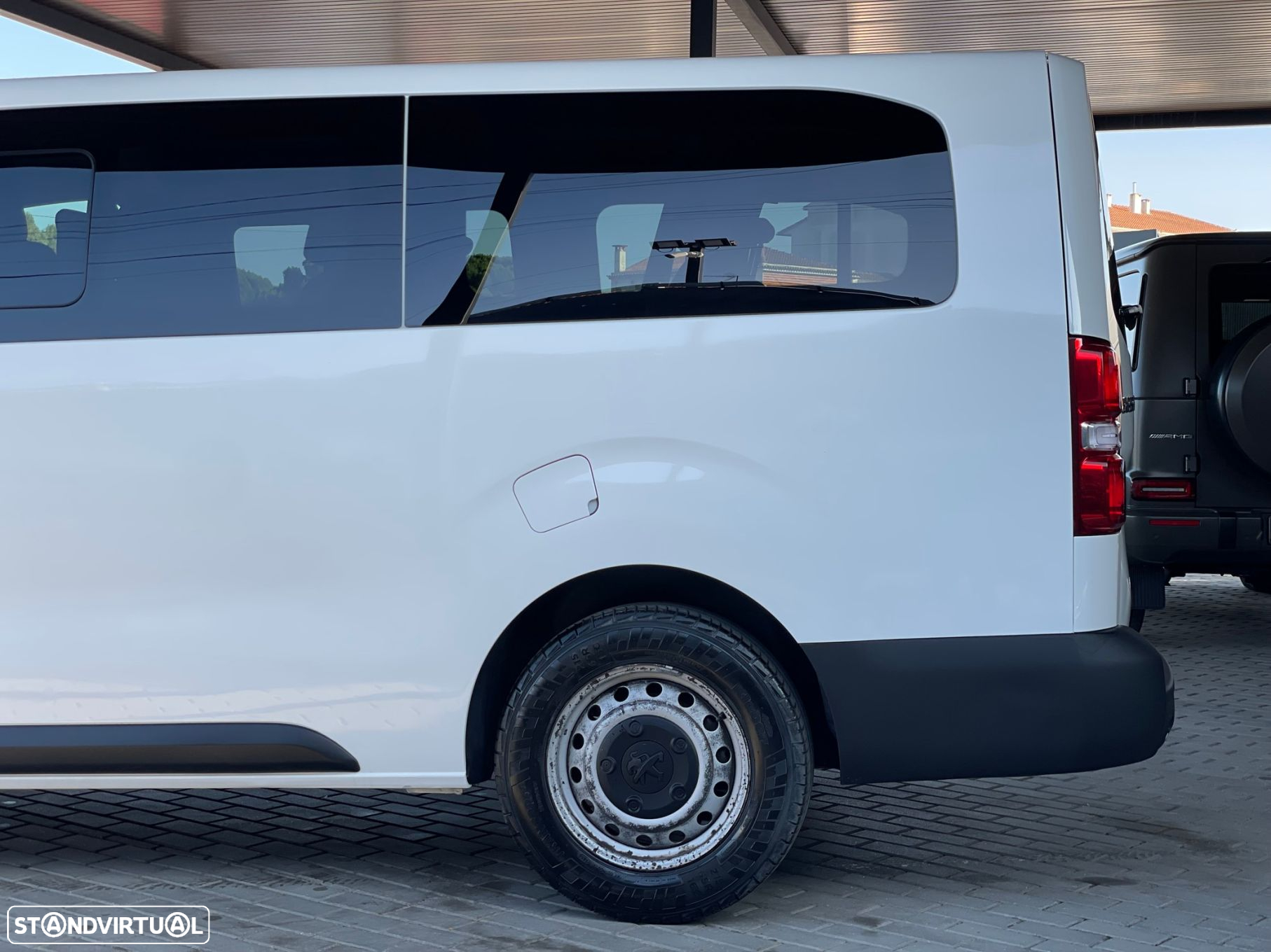 Peugeot Traveller 1.5 BlueHDi L3H1 Long - 4