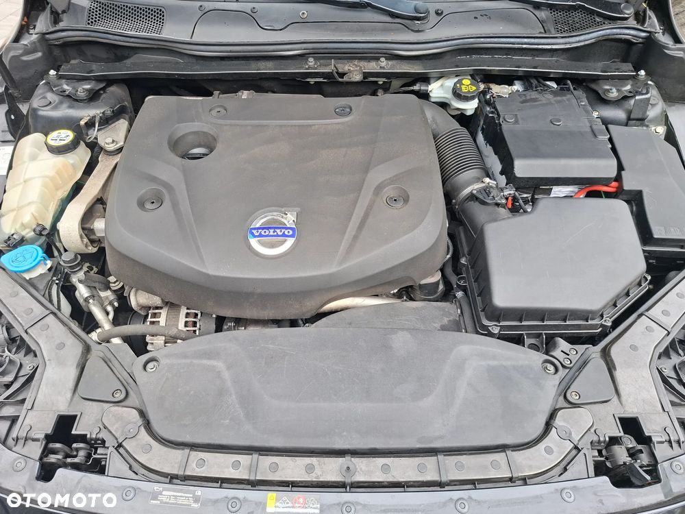 Volvo V40 D4 Drive-E Momentum - 26