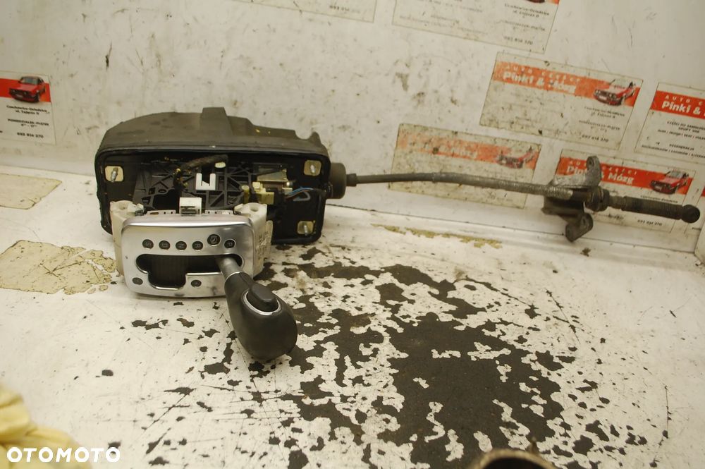 LEWAREK ZMIANY BIEGÓW AUTOMAT 8E1713111R AUDI A4 B6 B7 1.9 TDI - 5
