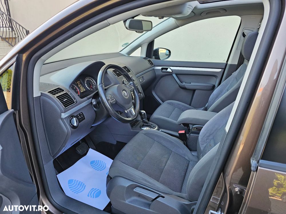 Volkswagen Touran 1.4 TSI DSG STYLE - 23