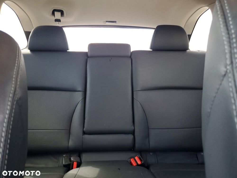 Subaru Outback 2.5i Exclusive - 9