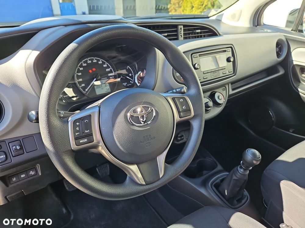 Toyota Yaris - 11