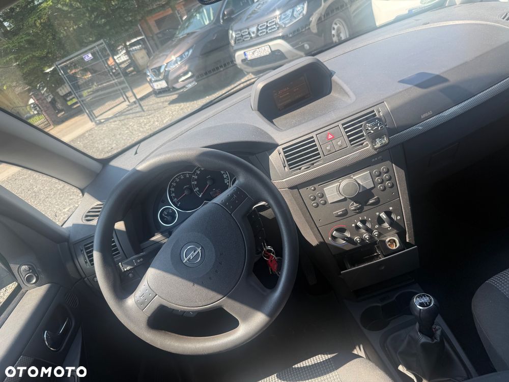 Opel Meriva - 22