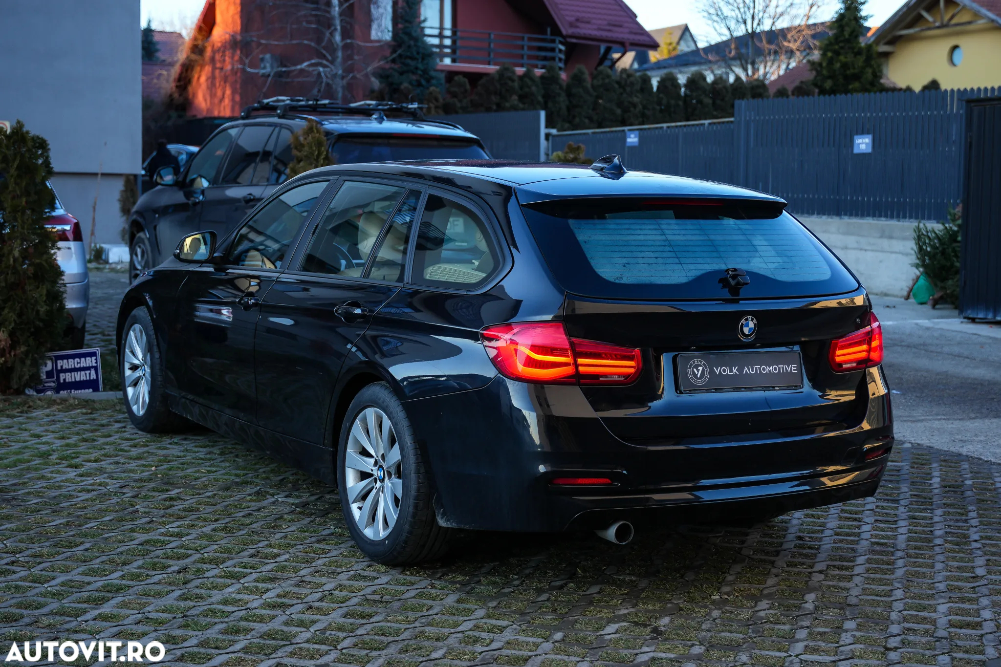 BMW Seria 3 318i Touring - 5