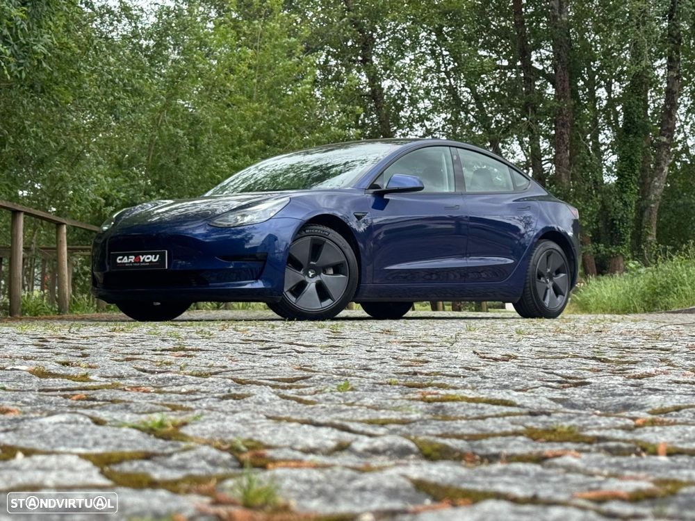 Tesla Model 3 - 5