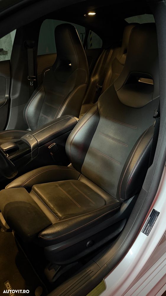 Mercedes-Benz CLA 220 4MATIC Coupe - 16