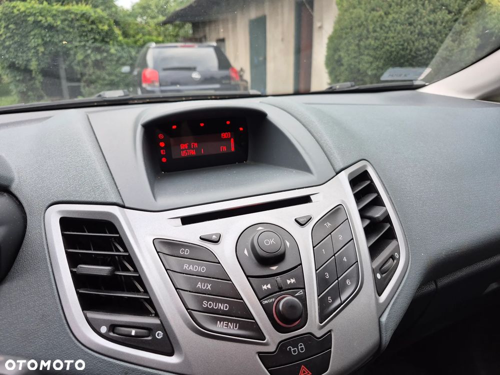 Ford Fiesta 1.25 Silver X (Trend) EU5 - 11