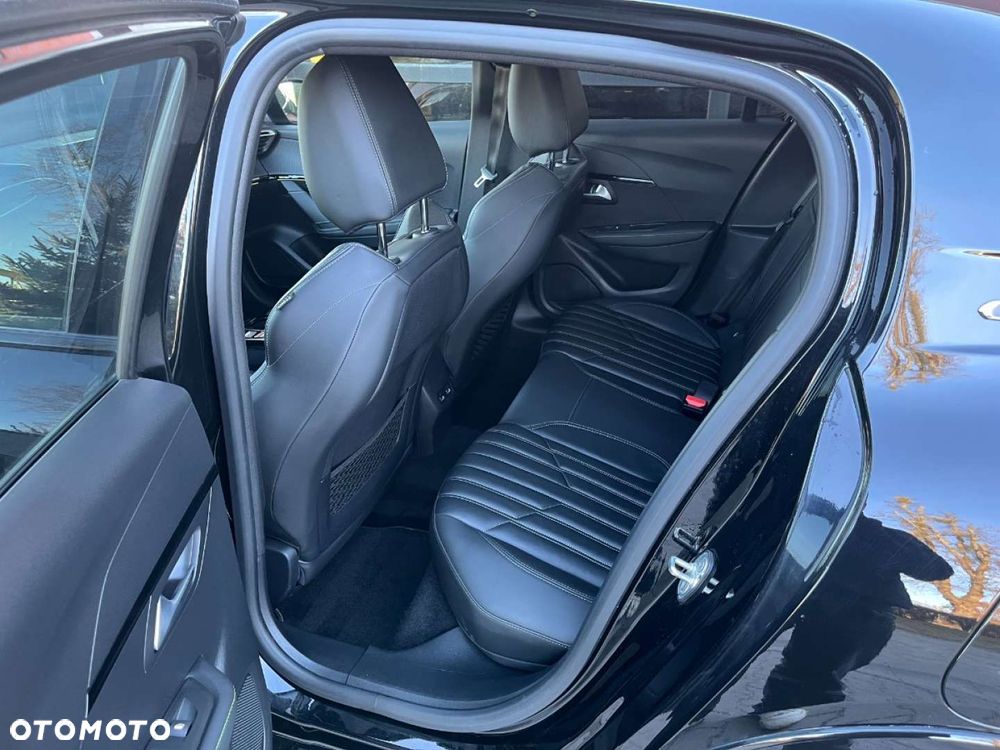 Peugeot 208 1.2 PureTech Allure S&S EAT8 - 23