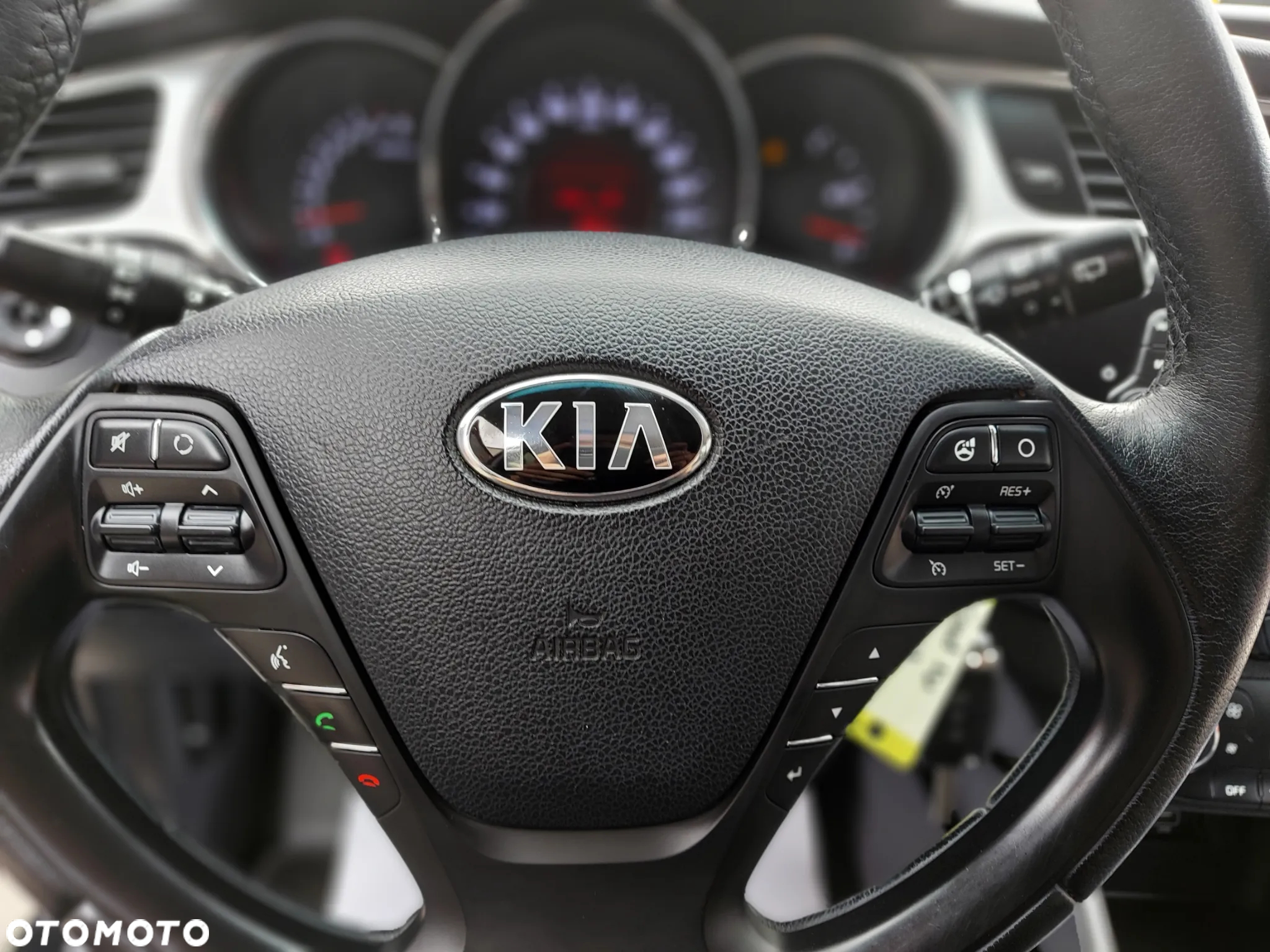 Kia Ceed 1.6 GDI DCT Spirit - 26