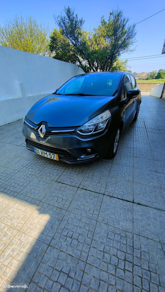 Renault Clio 0.9 TCe Limited - 1