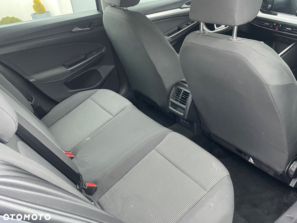 Volkswagen Golf 2.0 TDI SCR - 9