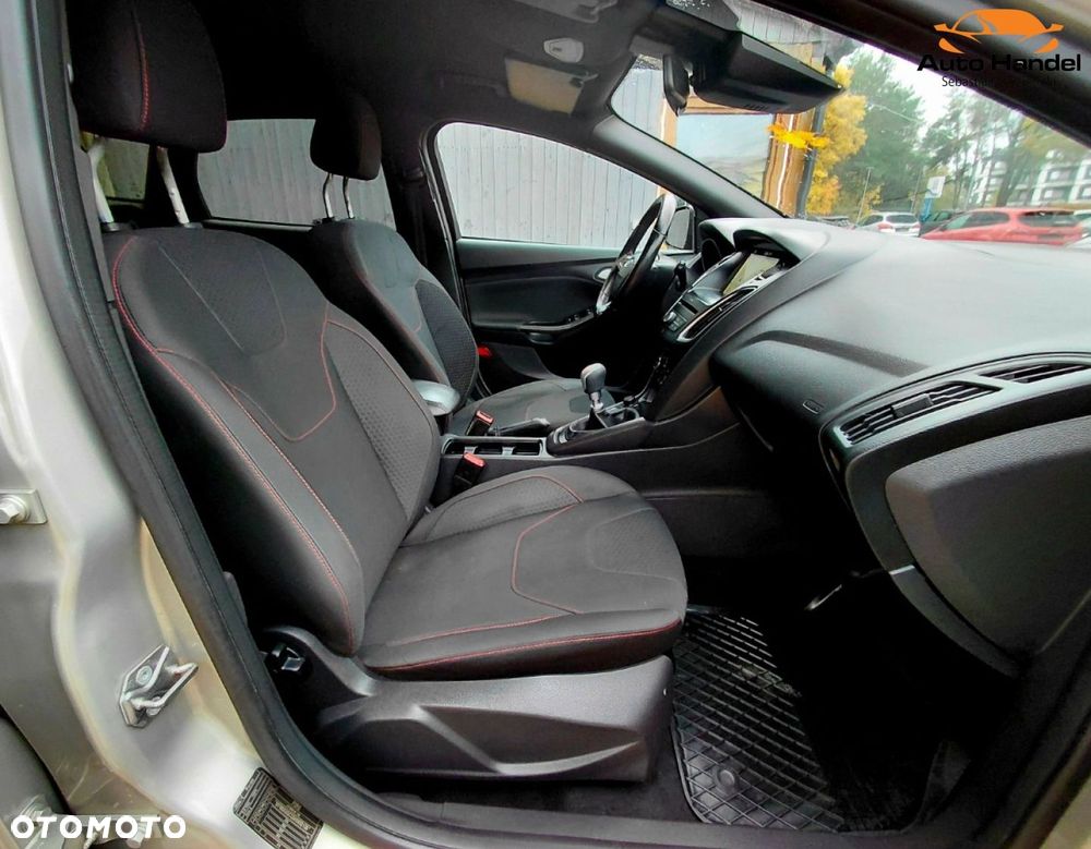 Ford Focus - 39
