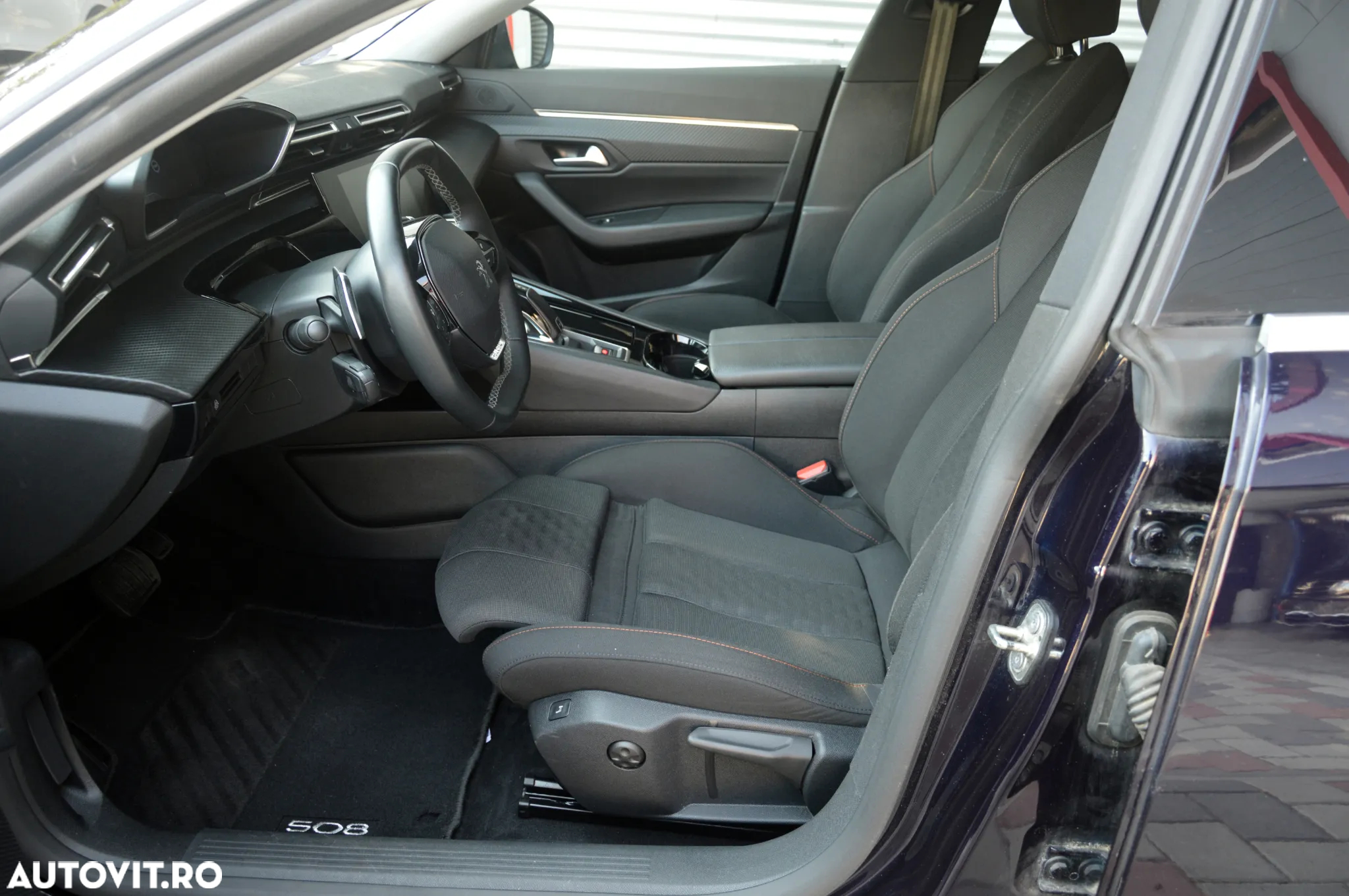Peugeot 508 1.2L PureTech 130 S&S EAT8 Allure - 18