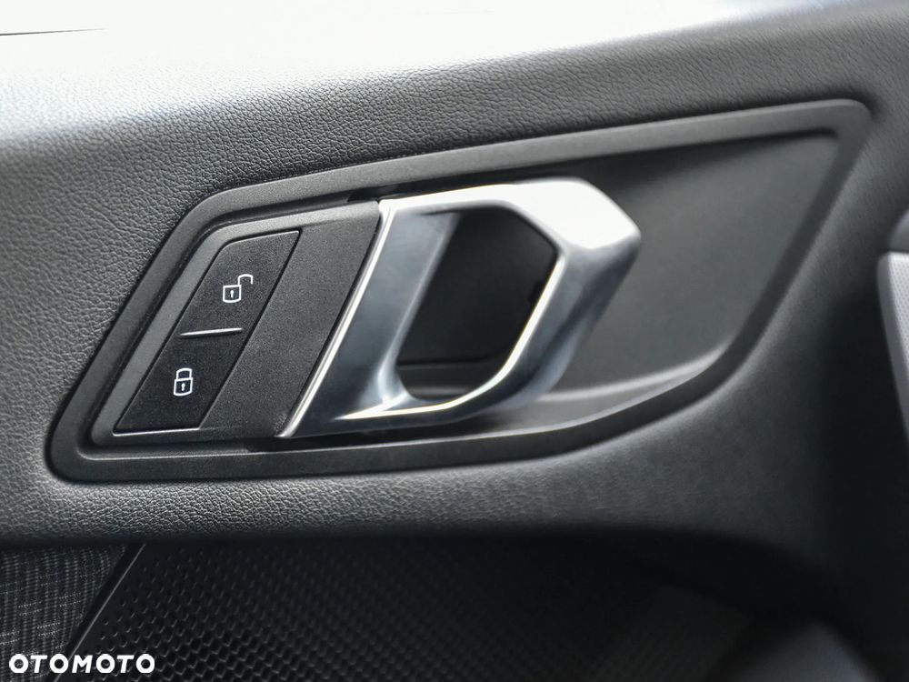 BMW Seria 1 118i Advantage - 22