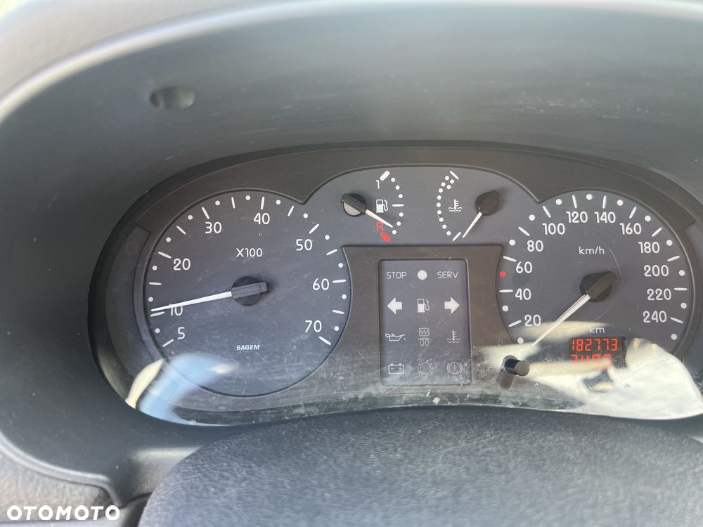 Renault Clio - 6
