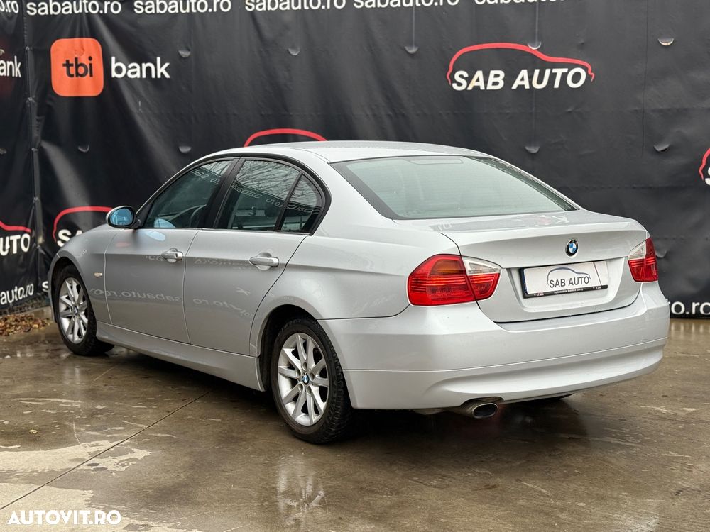 BMW Seria 3 318i Edition Lifestyle - 16