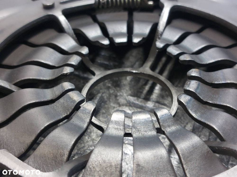 KOŁO DWUMASOWE + TARCZA + DOCISK + ŁOŻYSKO OPOROWE BMW E91 318i 7560876 - 4