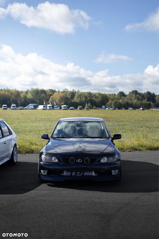 Lexus IS - 3