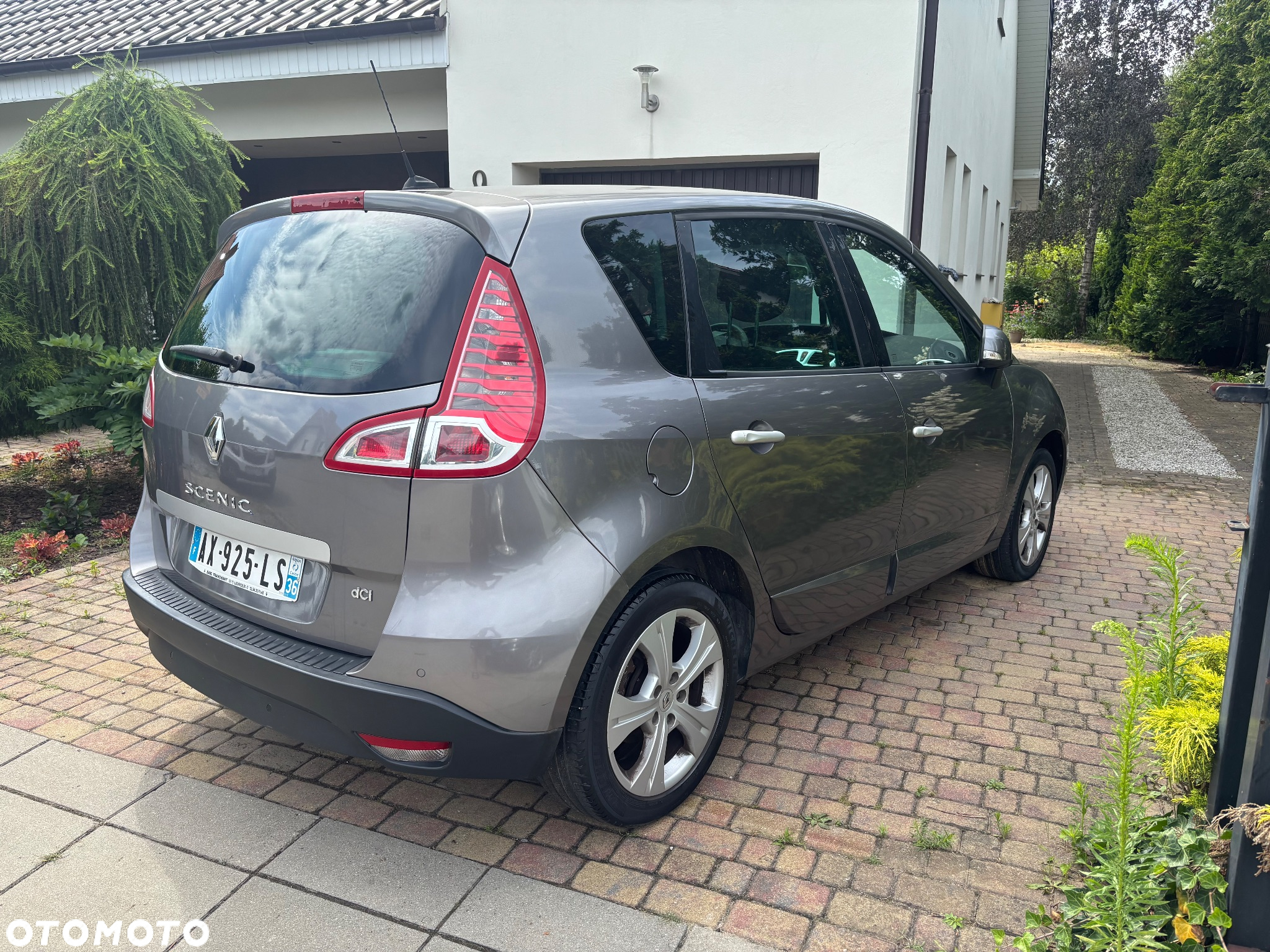 Renault Scenic 1.9 dCi FAP Dynamique - 2