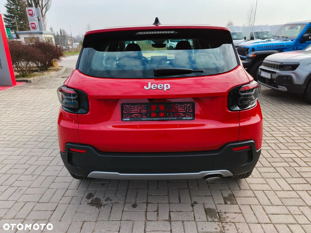 Jeep Avenger 1.2 T3 mHEV Altitude FWD eDCT6 - 7