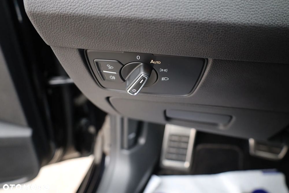 Volkswagen Arteon 2.0 TDI SCR 4Motion DSG R-Line - 12