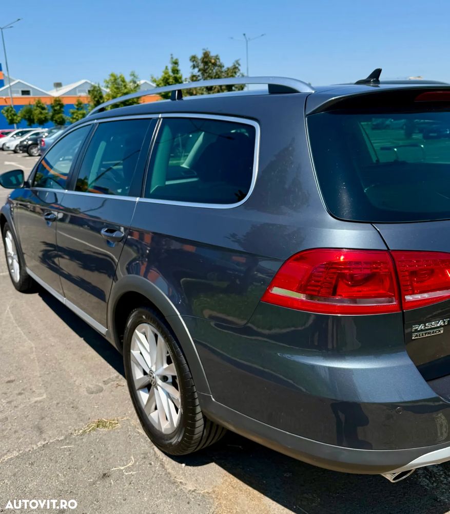 Volkswagen Passat 2.0 TDI Blue TDI DSG Comfortline - 4