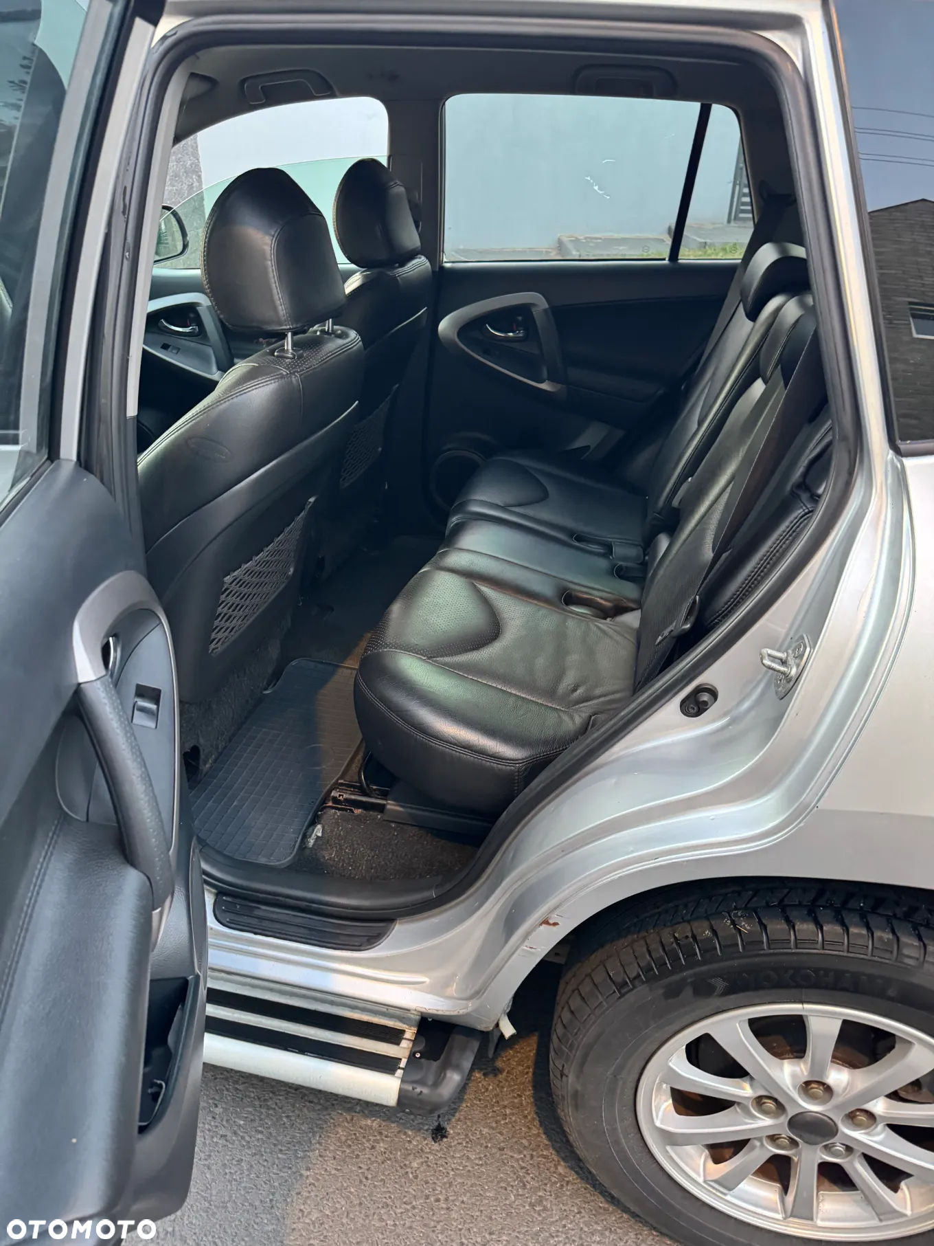 Toyota RAV4 2.0 VVT-i Sol - 24
