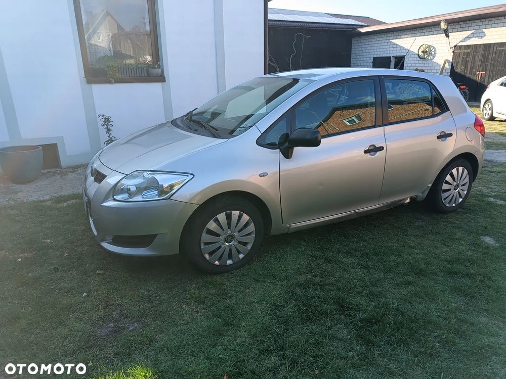 Toyota Auris - 17