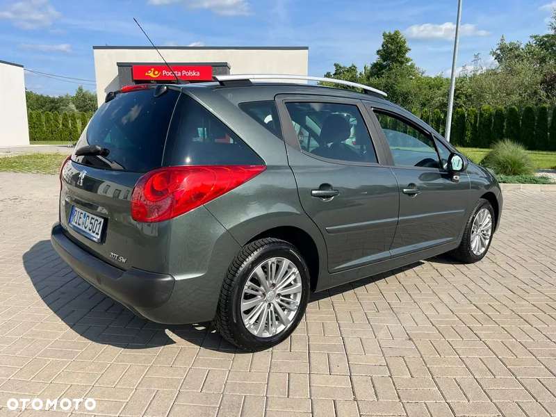 Peugeot 207 1.4 16V Trendy - 25