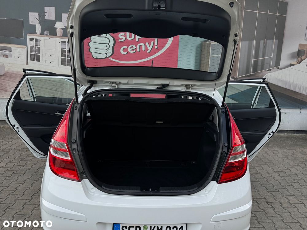 Hyundai i30 - 24