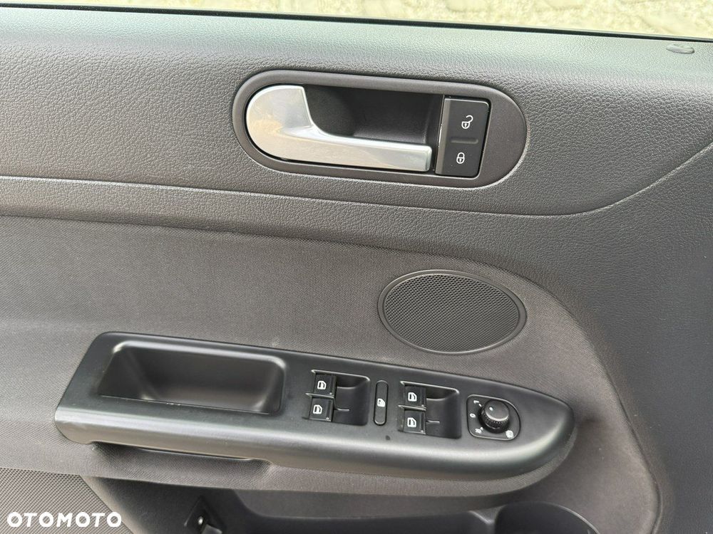 Volkswagen Golf Plus - 20